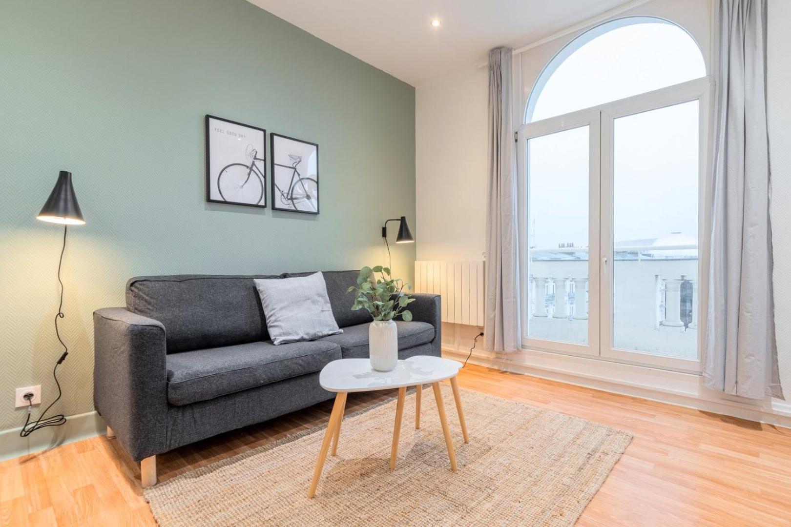 Appartement For 4 In Front Of Flandres Station *