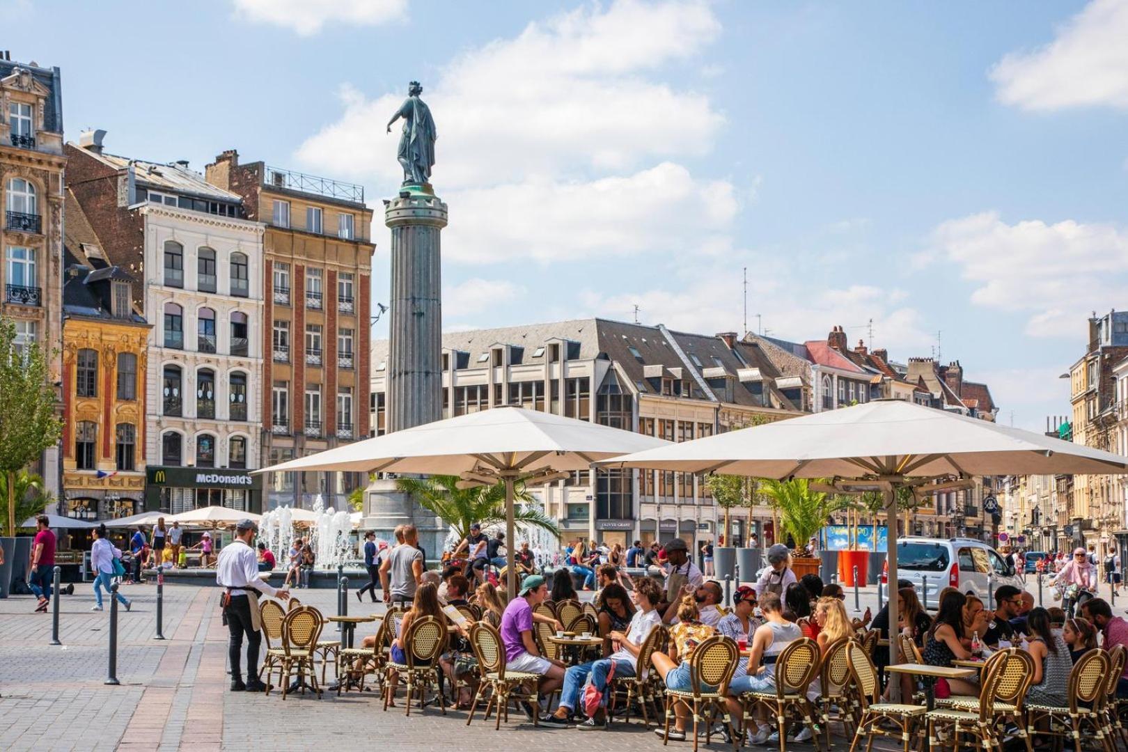 Apartamento For 4 In Front Of Flandres Station *